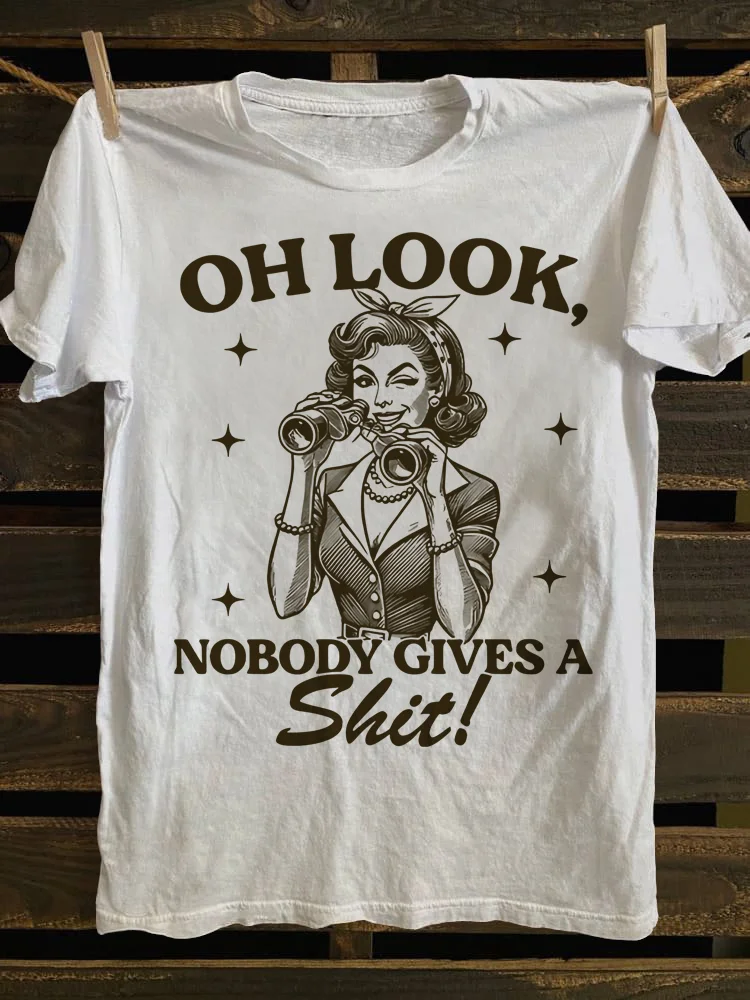 Teecade Teecade Oh Look Nobody Gives Ass It T-shirt