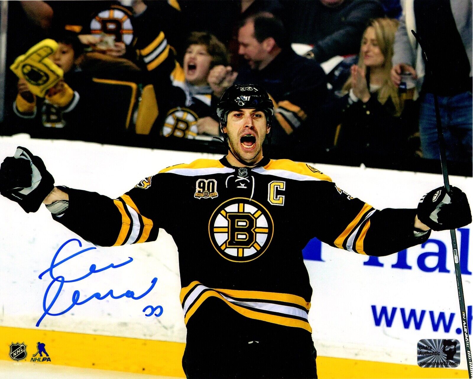 Zdeno Chara signed 8x10 Photo Poster painting NHL Boston Bruins Zdeno Chara Player Hologram