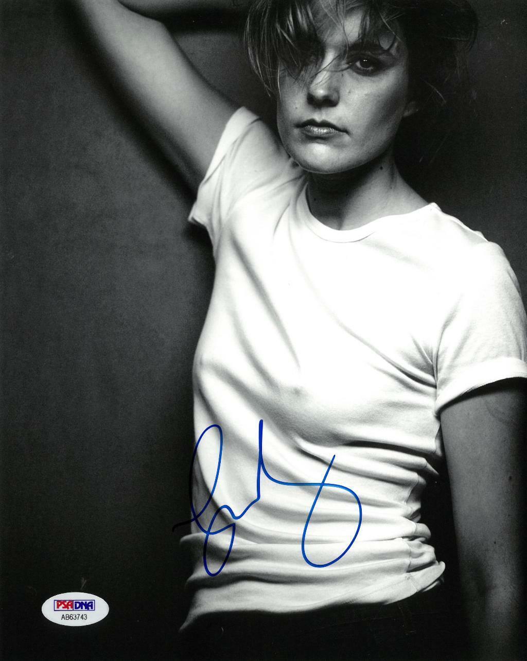 Greta Gerwig Signed Authentic Autographed 8x10 B/W Photo Poster painting PSA/DNA #AB63743