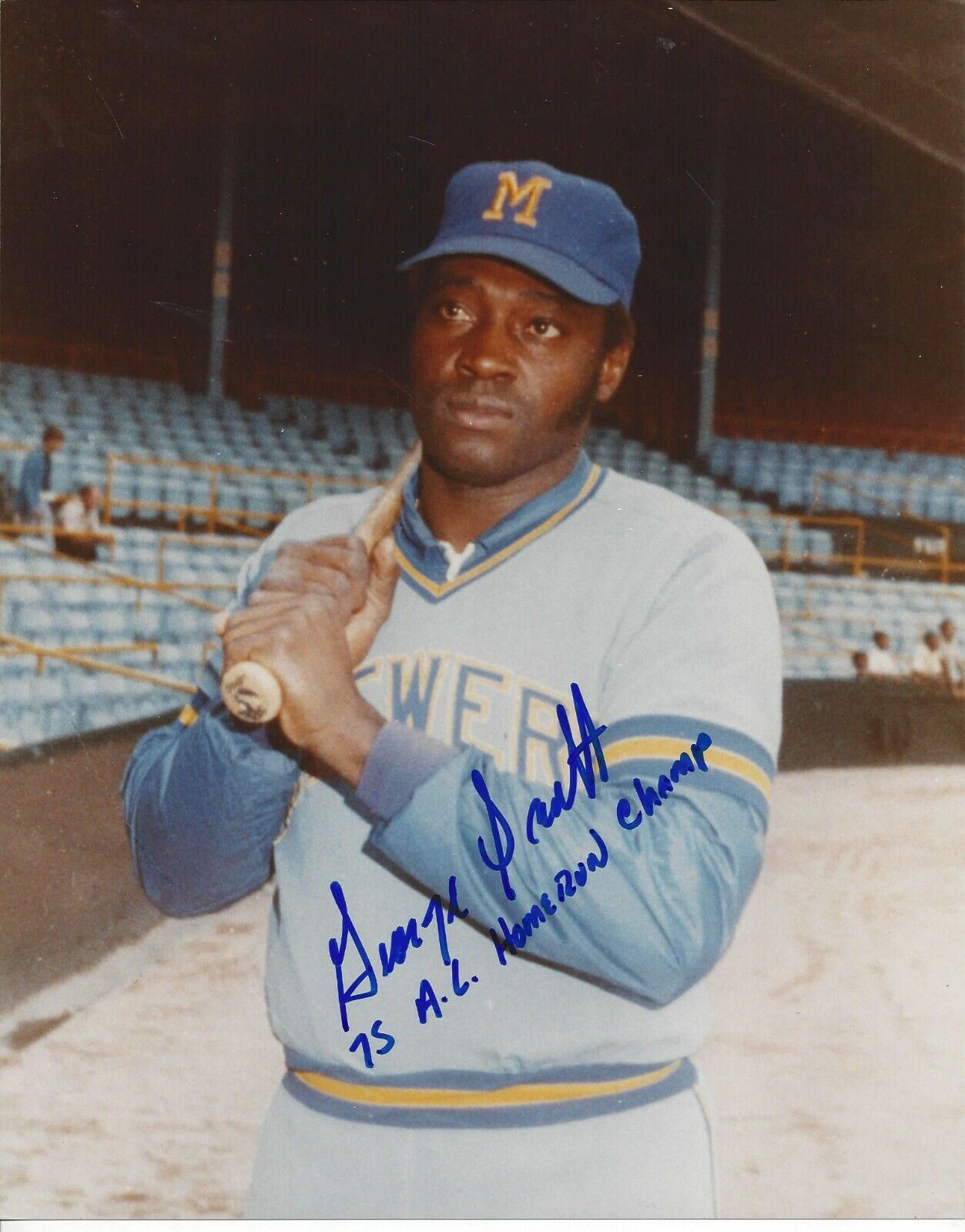 George Scott autographed 8x10 Milwaukee Brewers#S598