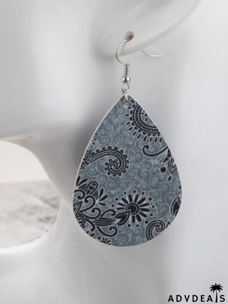 Floral Pattern Water Drop Earrings