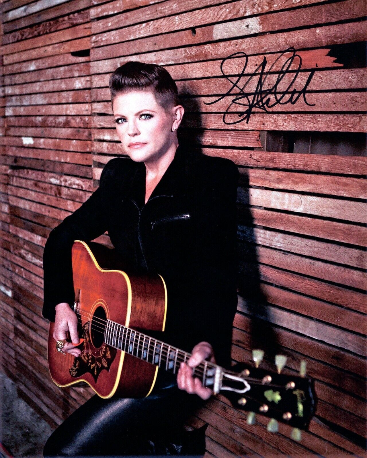 Signed Photo Poster painting of Natalie Maines 10x8