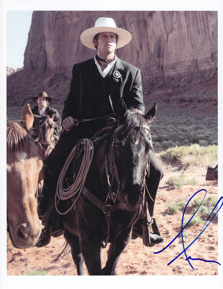 Armie Hammer  - LONE RANGER - signed 8.5 x 11