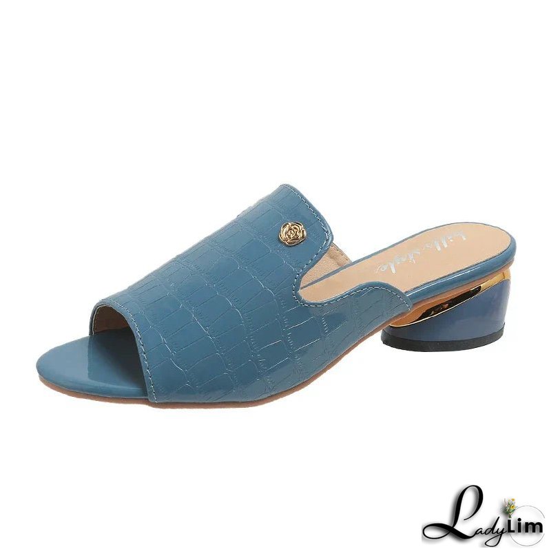 Classic and breathble Sandals