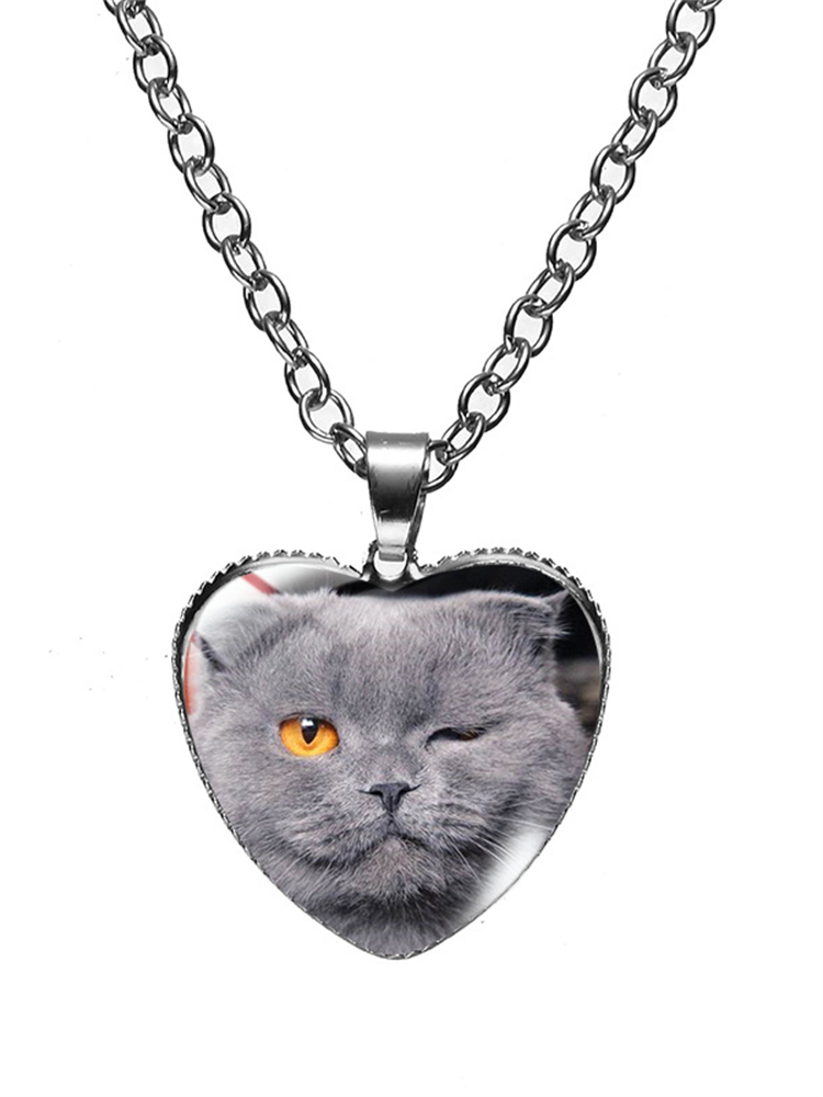 Lovely Cat Heart Pendant Necklace wearshes