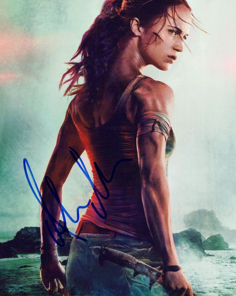 Alicia Vikander (Tomb Raider) signed authentic 8x10 Photo Poster painting COA