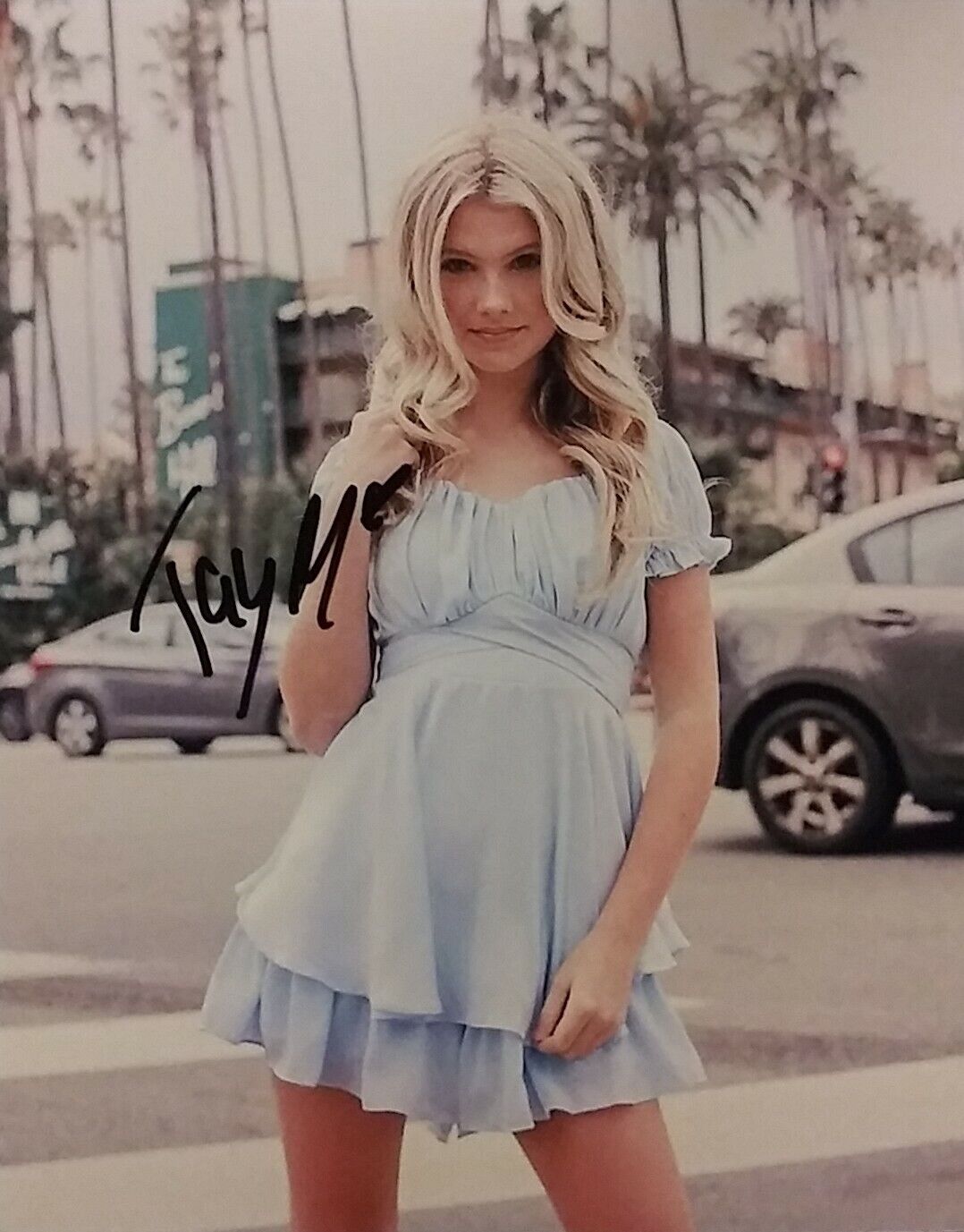 Taylor Mcveigh signed 8 x 10