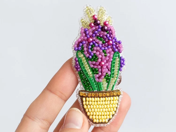 Hyacinth Bead embroidery kit. Seed Bead Brooch kit. DIY Craft kit. Beadweaving Kit. Needlework beading. Handmade Jewelry Making Kit