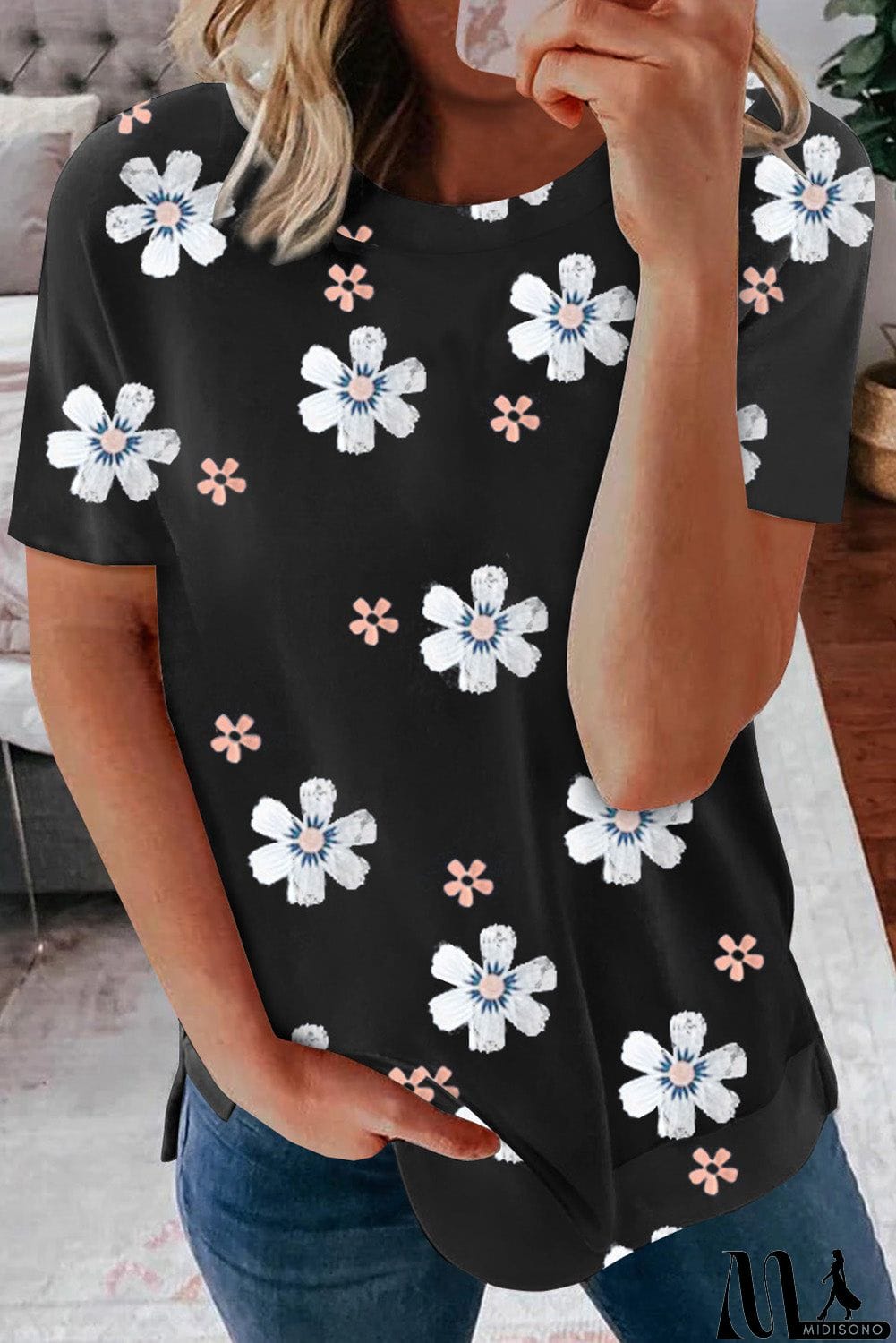 MidiSono - Floral Pattern T-shirt