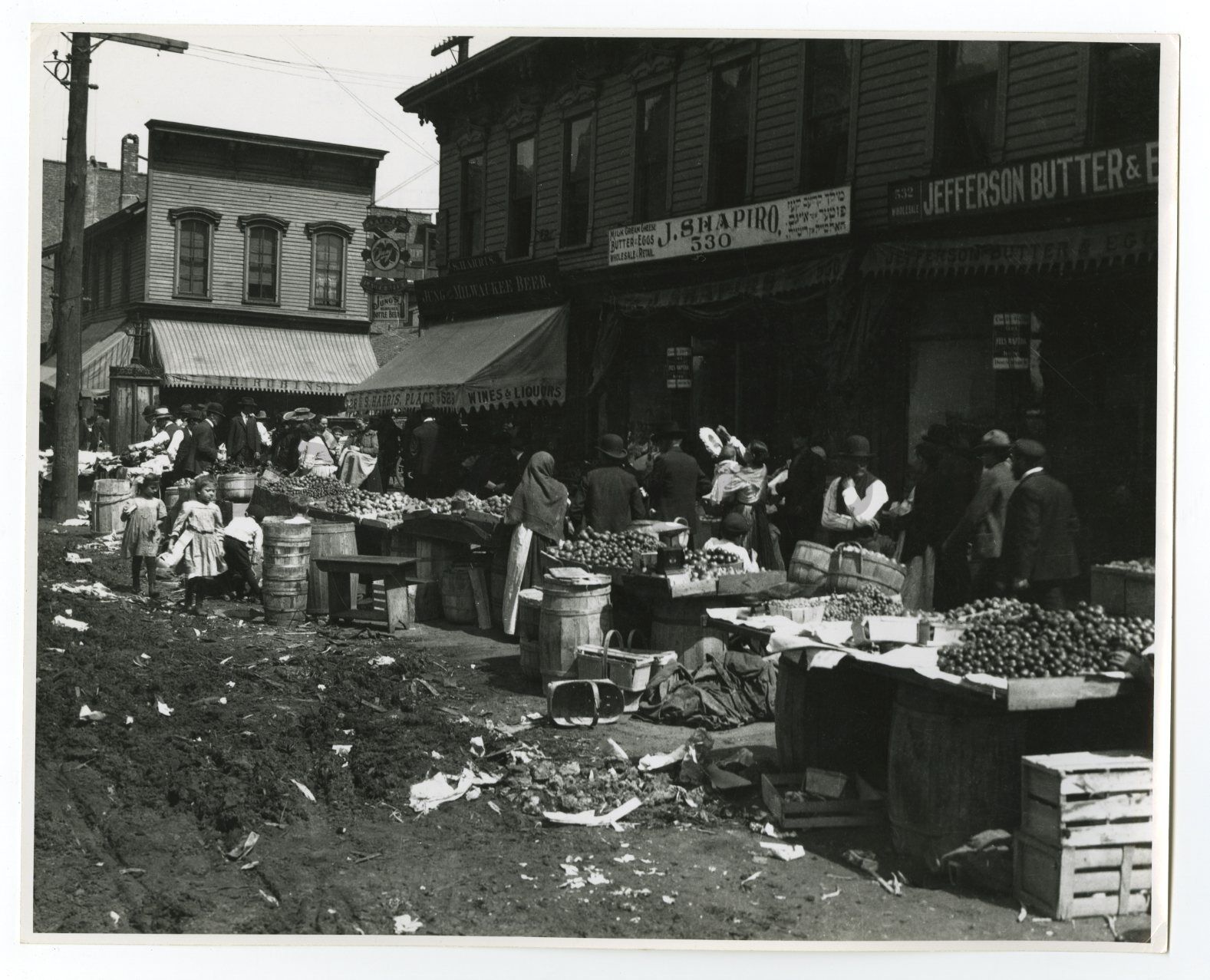 Chicago History - Street Market - Vintage 8x10 Photo Poster paintinggraph - Chicago, IL