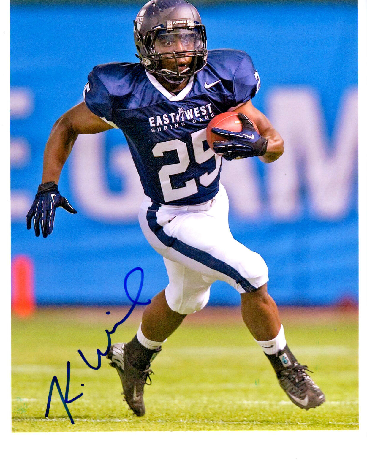 Kerwynn Williams Utah State hand signed autographed football Photo Poster painting 2013 Draft