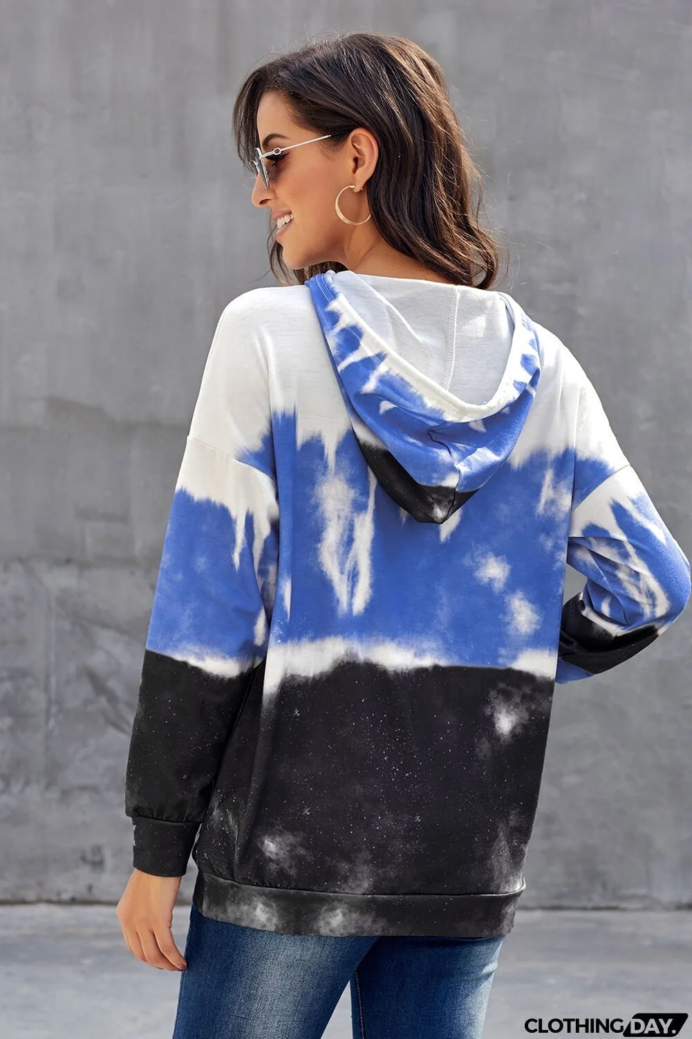 Women's Sky Blue Dye Gradient Long Sleeve Pullover Hoodie