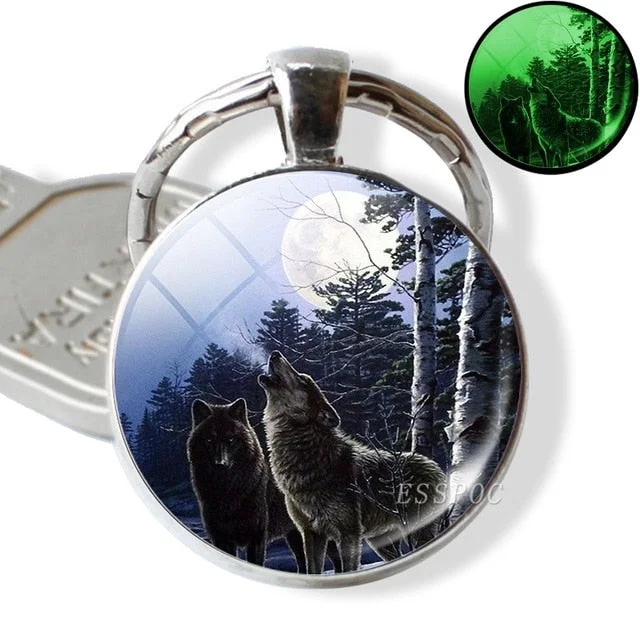 Buzzdaisy Luminous Glow In The Dark Wolf Key Chain Key Rings Holder