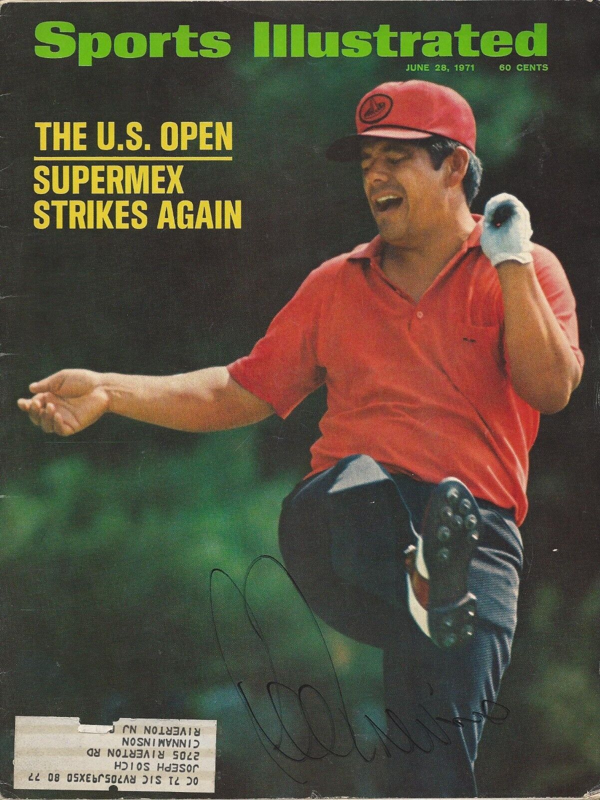 **GFA Sports Illustrated * LEE TREVINO* Signed SI Magazine AD3 COA**