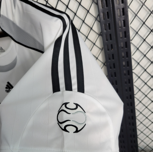 Retro 2006/2007 Real Madrid Home Football Shirt Thai Quality