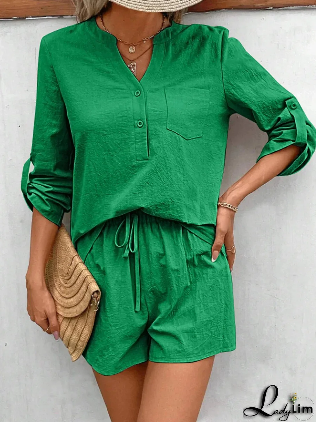 Fashionable and Effortless Pants