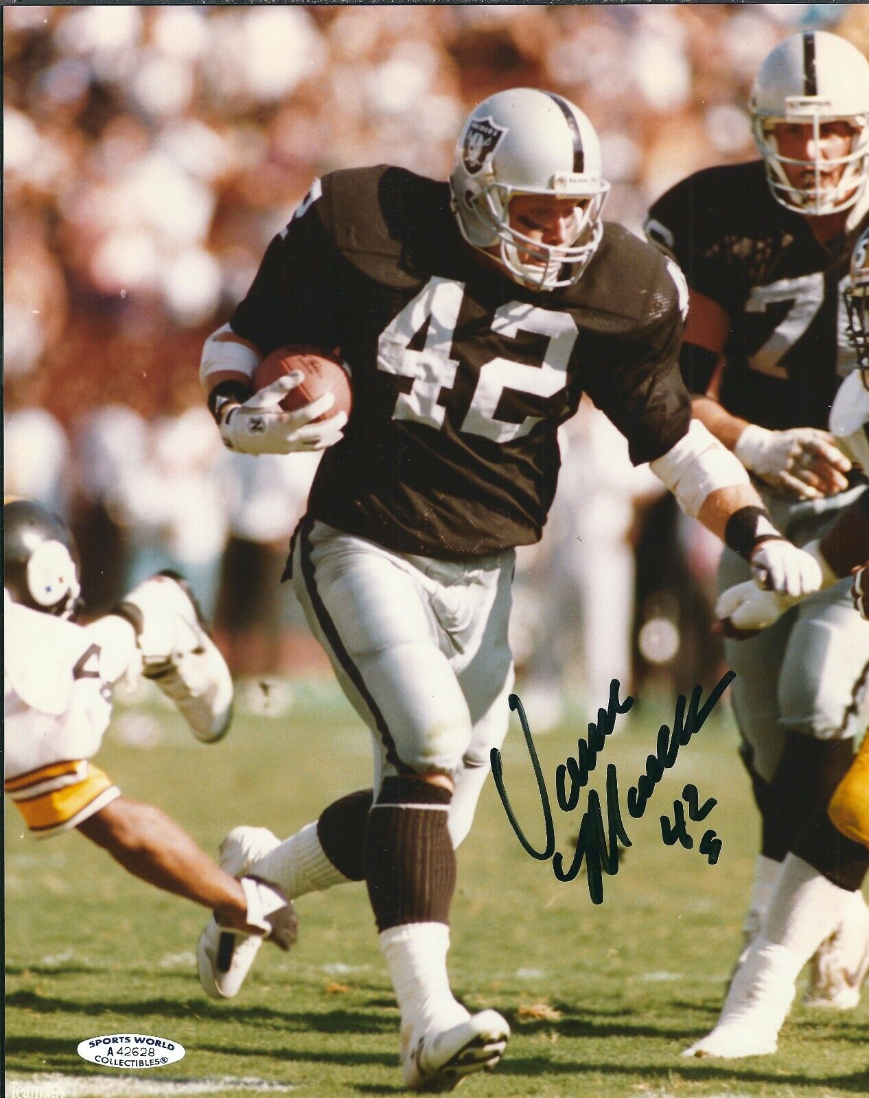 Autographed Vance Mueller Oakland Raiders 8x10 Photo Poster painting - COA