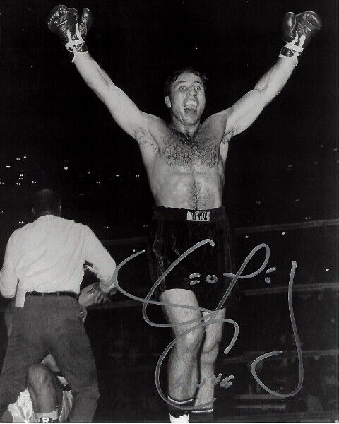 George Chuvalo Signed - Autographed Boxing 8x10 inch Photo Poster painting with Certificate