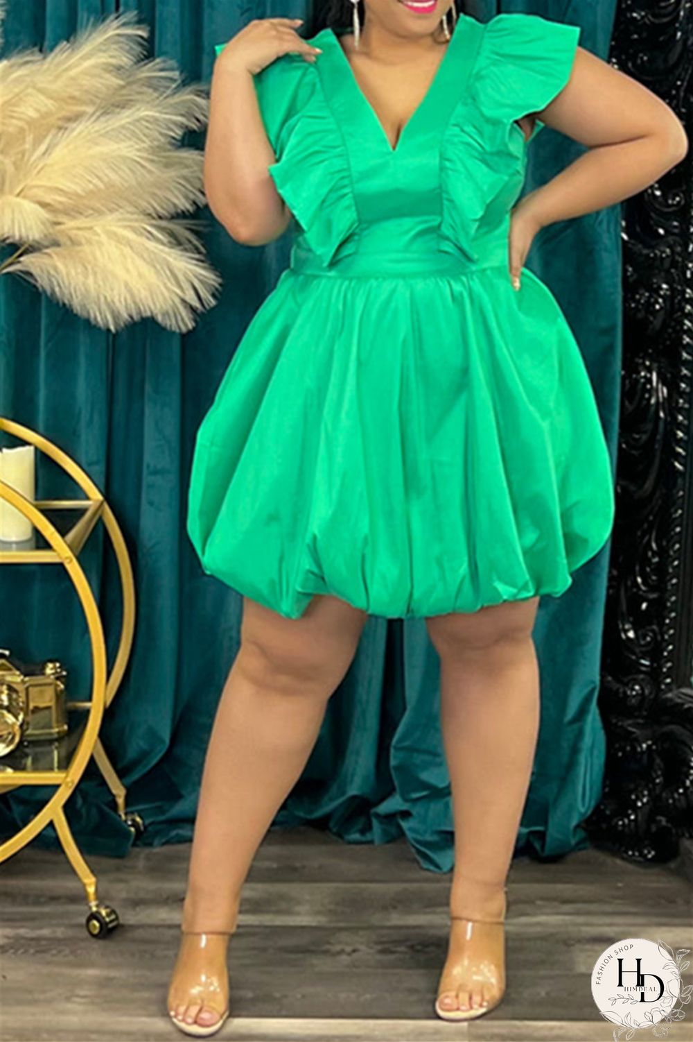 Black Plus Size Casual Sweet Solid Hollowed Out Flounce V Neck Bud