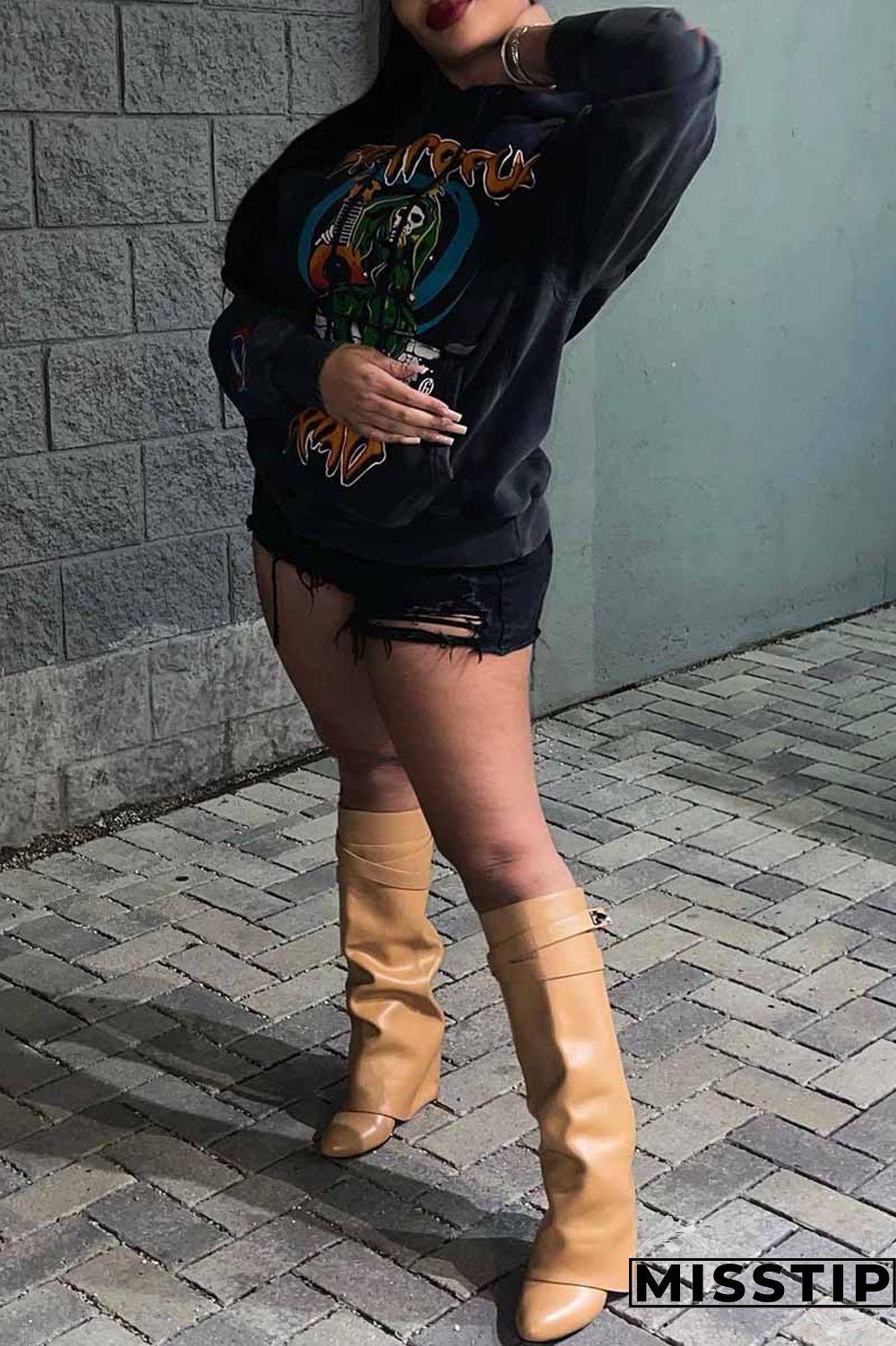 Black Street Print Letter Hooded Collar Tops