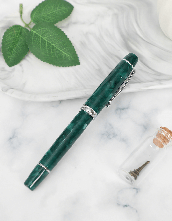 TIANZI T01 Piston-filling Fountain Pen in Darkgreen