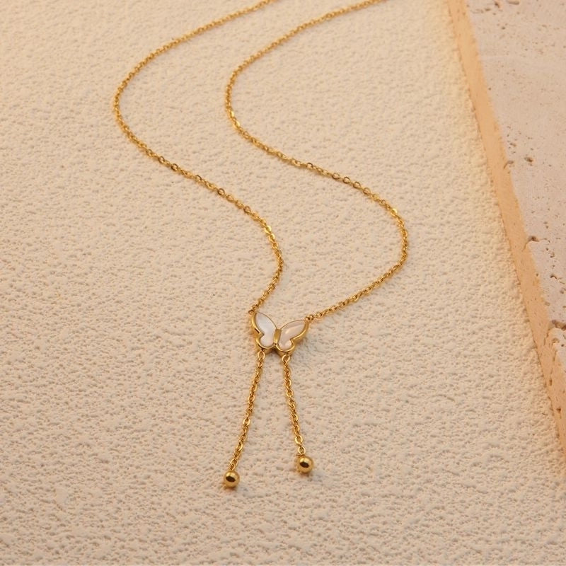 Sweet Minimalist Butterfly 304 Stainless Steel Acrylic Shell 18K Gold Plated Plating Butterfly Pendant Necklace