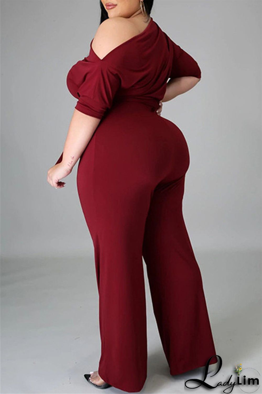 Red Fashion Casual Solid Basic Oblique Collar Plus Size Jumpsuits