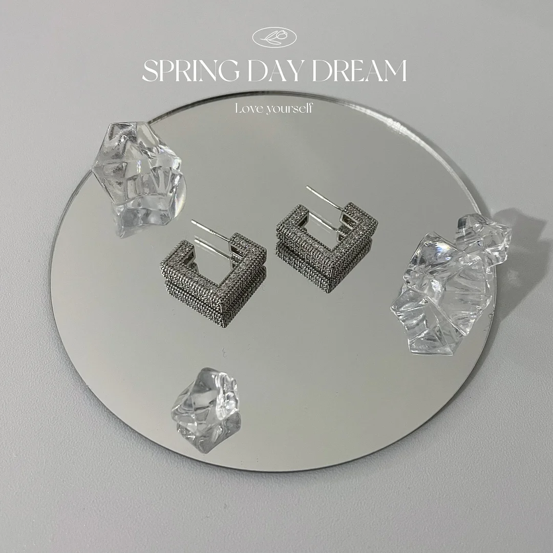 JIMIN Cube Diamonds Earrings