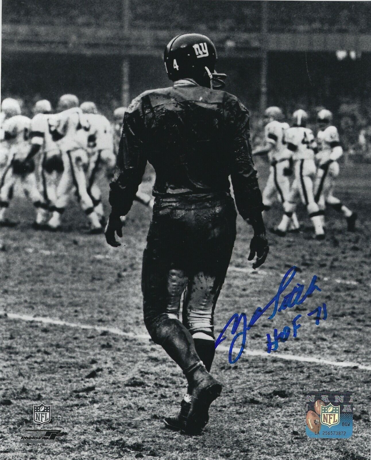 Autographed Y. A. Tittle New York Giants 8x10 Photo Poster painting w/COA