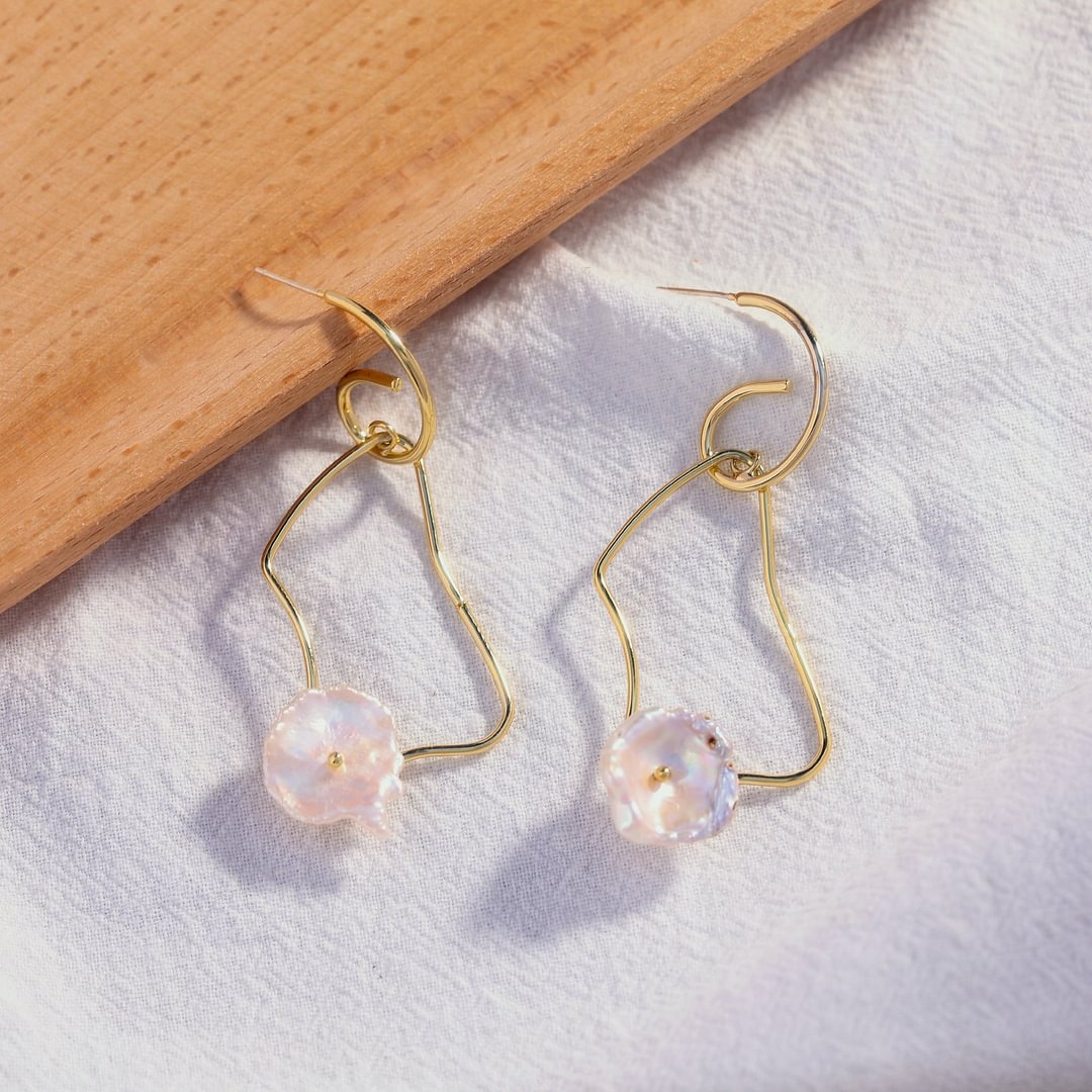 Irregular Metal Natural Mother-of-pearl Earrings