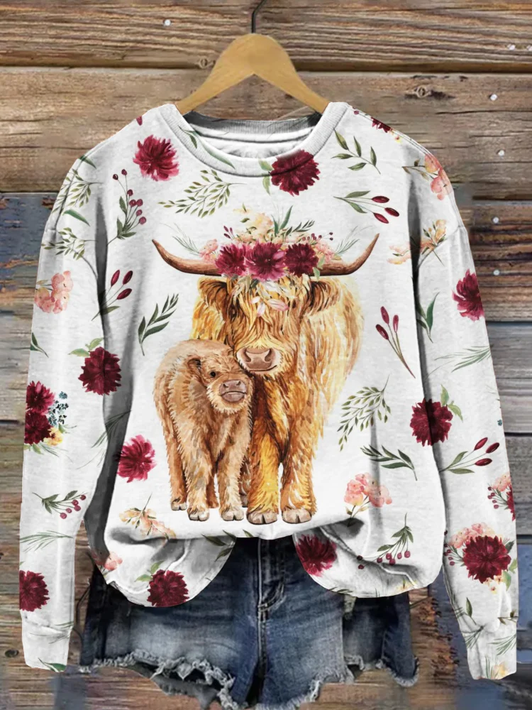 VChics Maroon Floral Highland Cow Graphic Comfy Sweatshirt