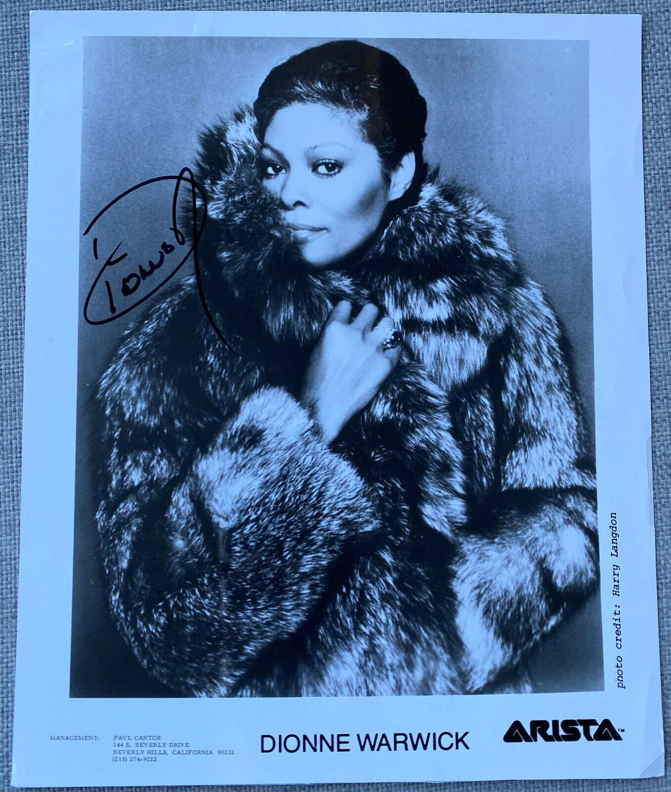 Dionne Warwick Signed IP RARE B&W Promo Press Photo Poster painting - Approx 8x10.25, Authentic