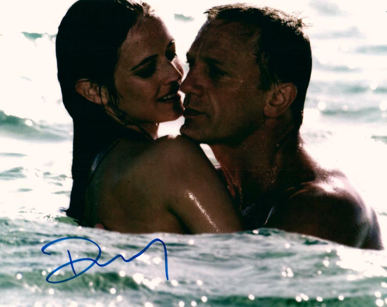 Daniel Craig signed 8x10 autographed Photo Poster painting + COA