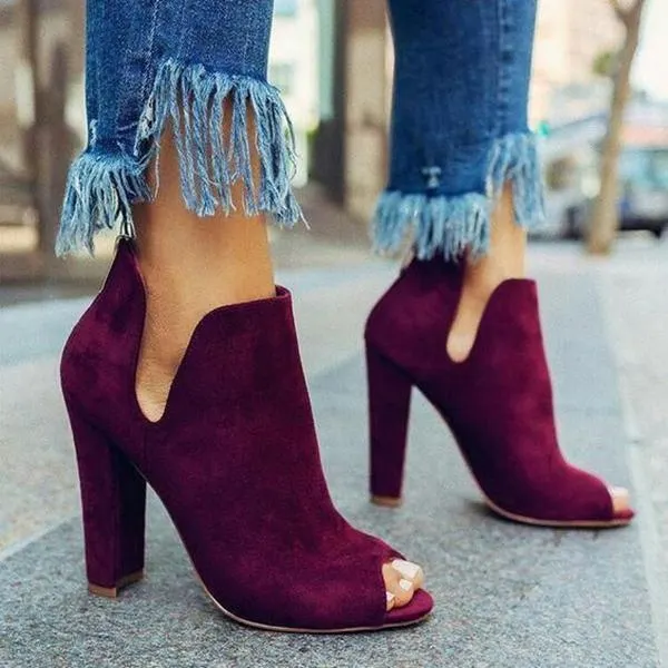 Women Solid Peep Toe Chunky Heeled Boots