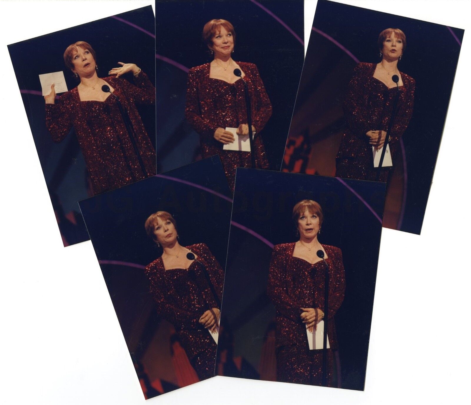 Shirley MacLaine - Lot of 5 Vintage Candid Photo Poster paintings by Peter Warrack - Unpublished