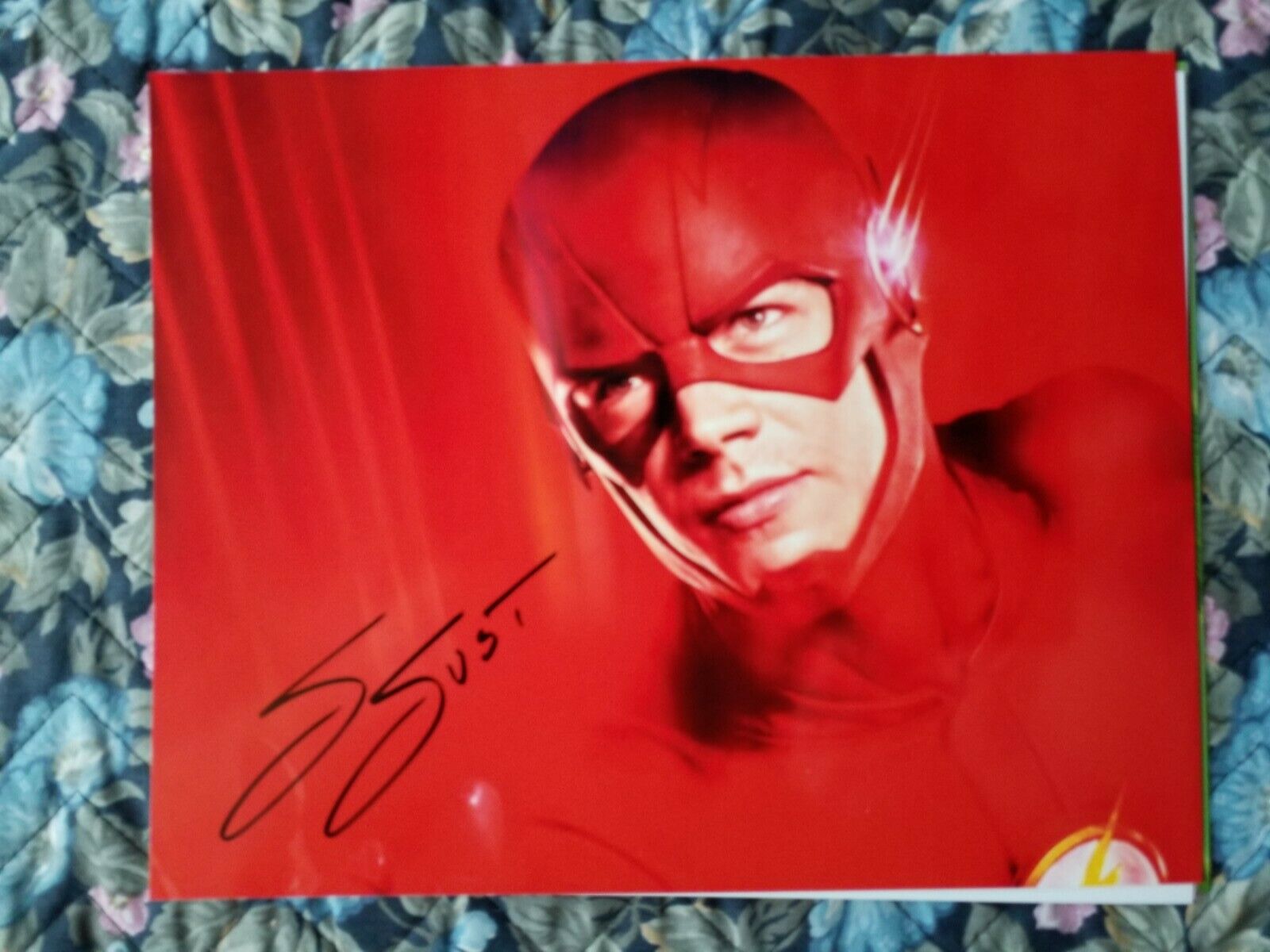 Grant Gustin The Flash Authentic Autographed Signed 8x10 Photo Poster painting