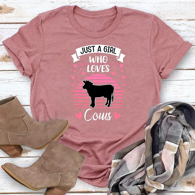 Just a Girl Who Loves Cows Round Neck T-shirt