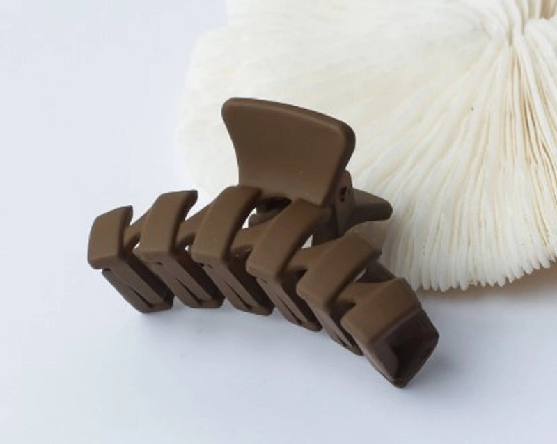 Minimalist Solid Color Arylic Stoving Varnish Hair Claws 1 Piece