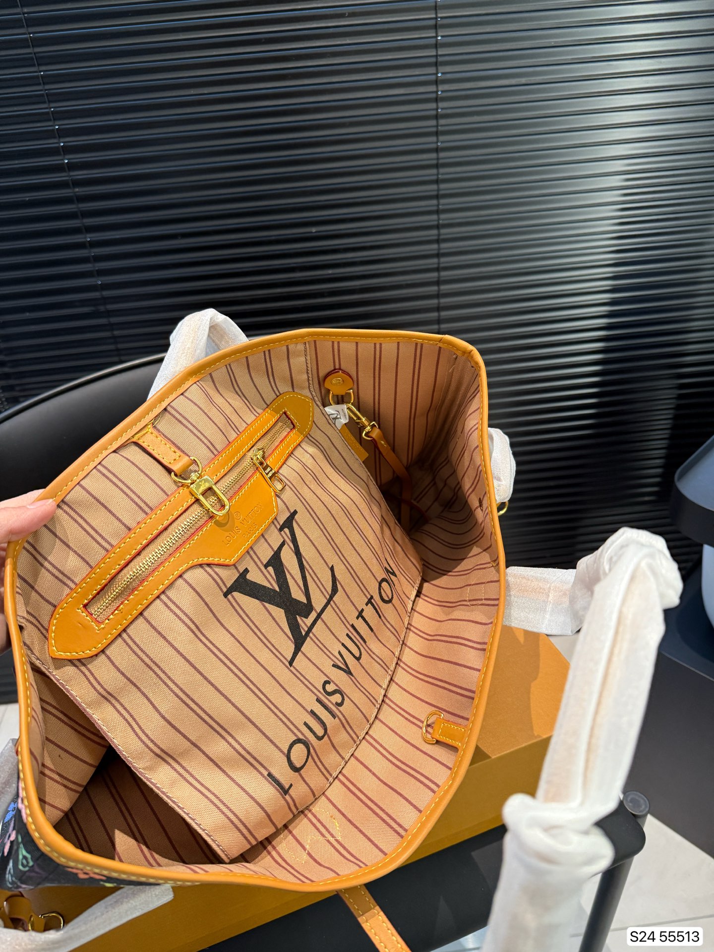 Cf53bcfbbeae31d6775cdc7f0c33b7f0