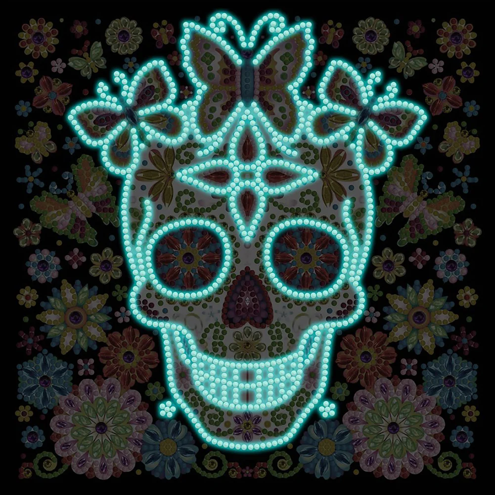 Luminous Diamond Painting - Special Shaped Drill - Skull(30*30cm)