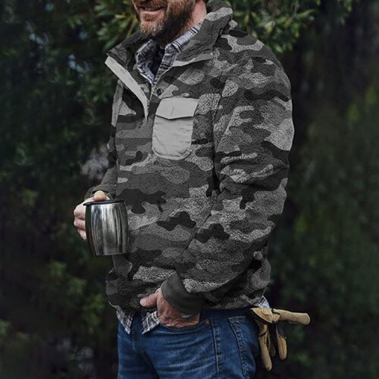 Camouflage pattern hooded pullover