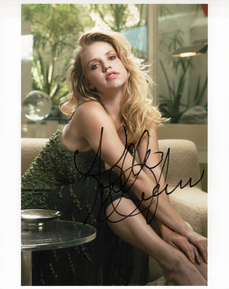 Kelli Garner glamour shot autographed Photo Poster painting signed 8x10 #4