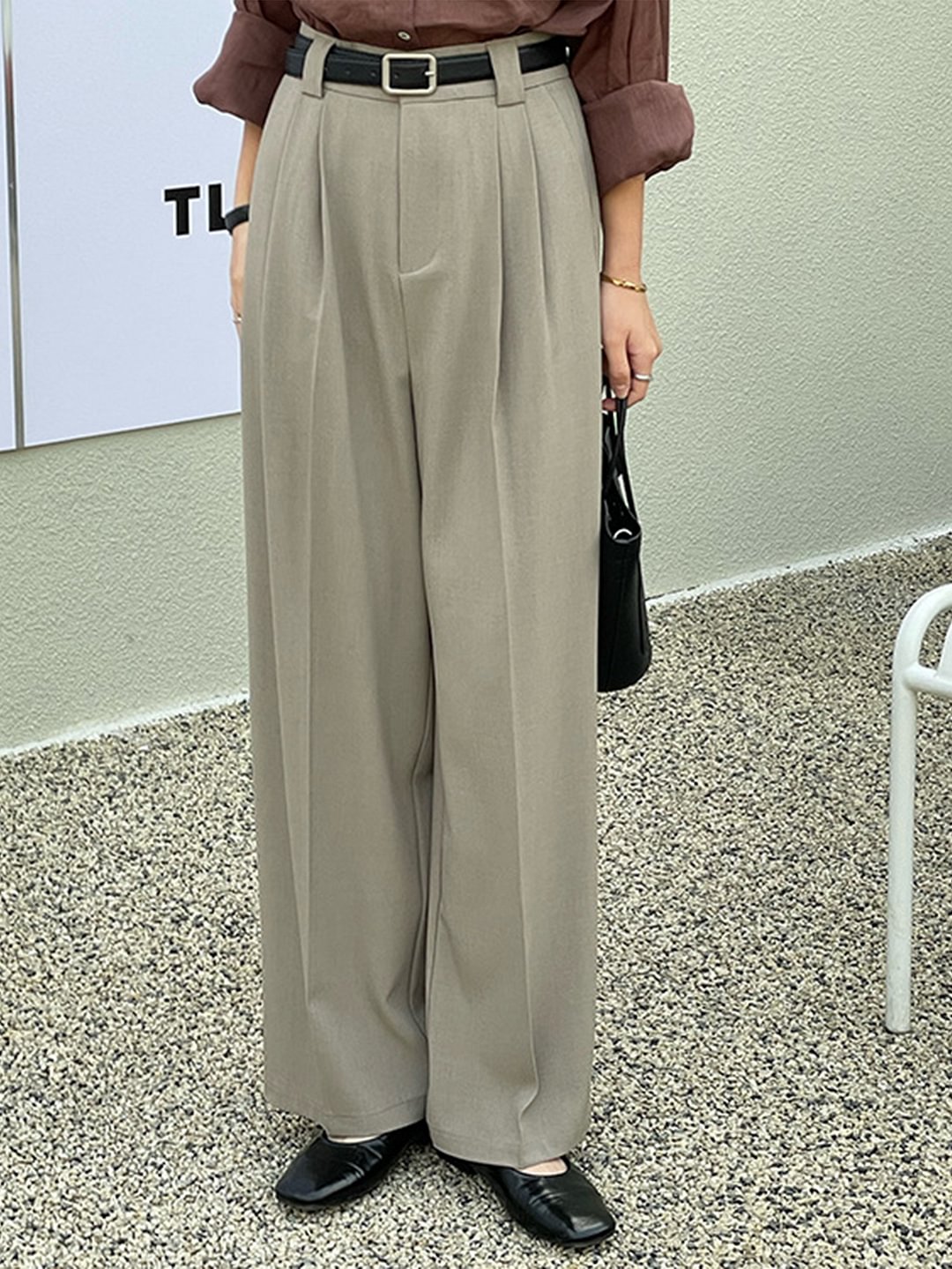 British Solid Pleated Wide-leg Pants