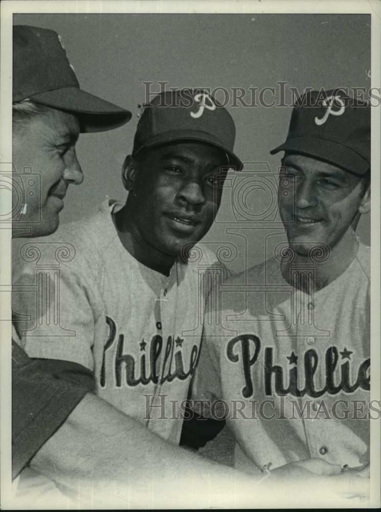 Press Photo Poster painting Bill White, Baseball's Philadelphia Phillie with Teammates