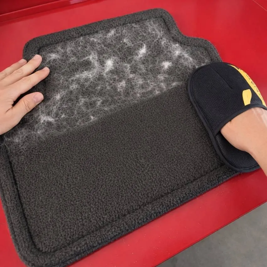 PurePath&trade; Dog Hair Remover Glove