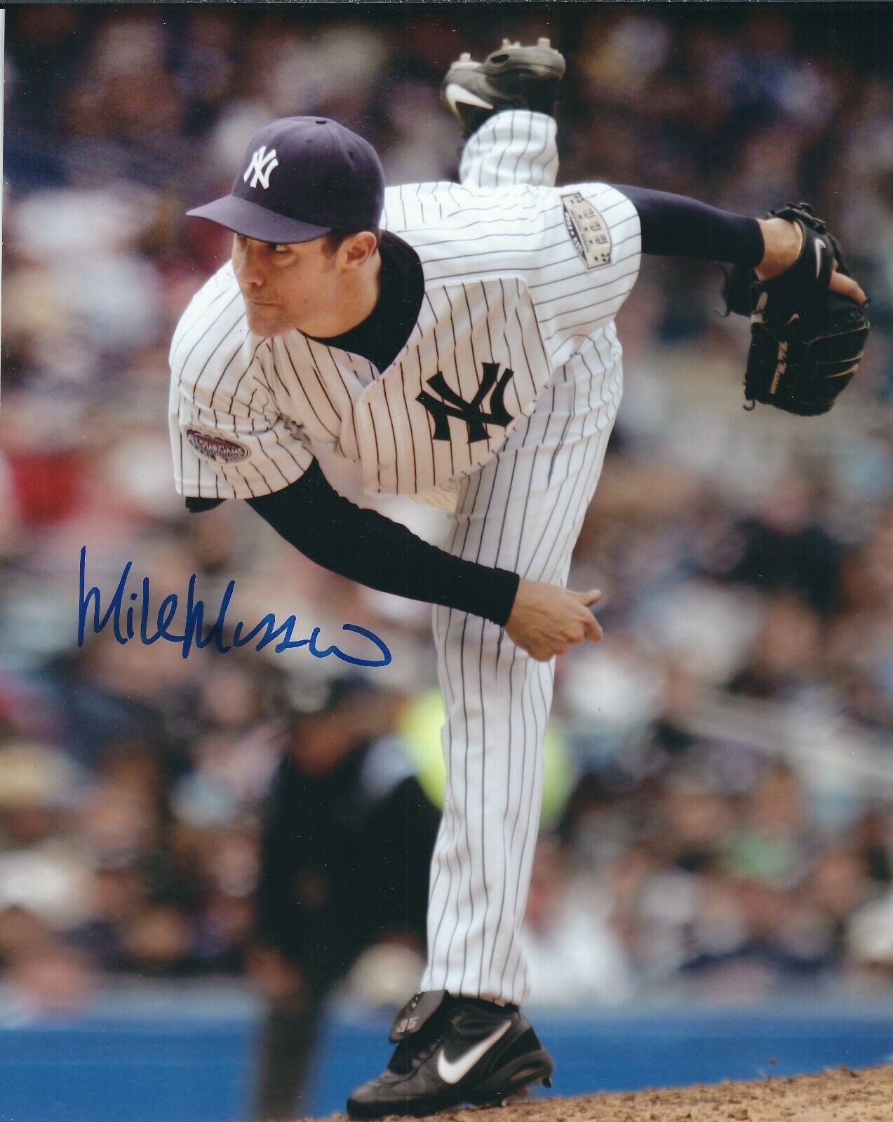 Autographed MIKE MUSSINA New York Yankees 8x10 Photo Poster painting w/ COA