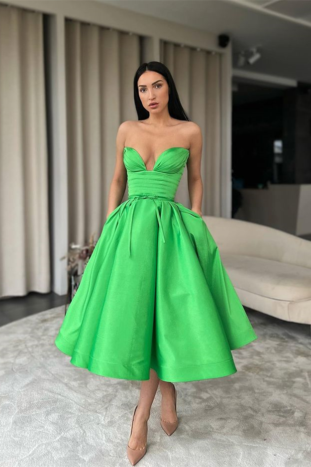 Classy Emerald Sweetheart Short Prom Dress With Pockets - lulusllly