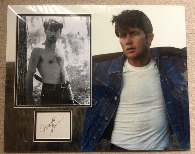 MARTIN SHEEN SIGNED BADLANDS Photo Poster painting MOUNT UACC REG 242