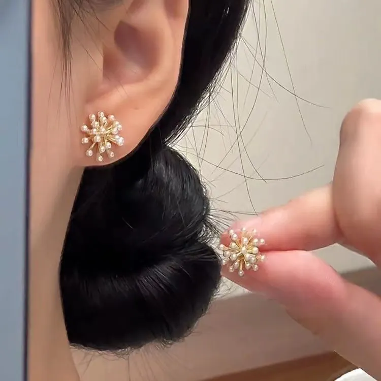 Small pearl earrings, elegant and versatile, simple earrings A pair