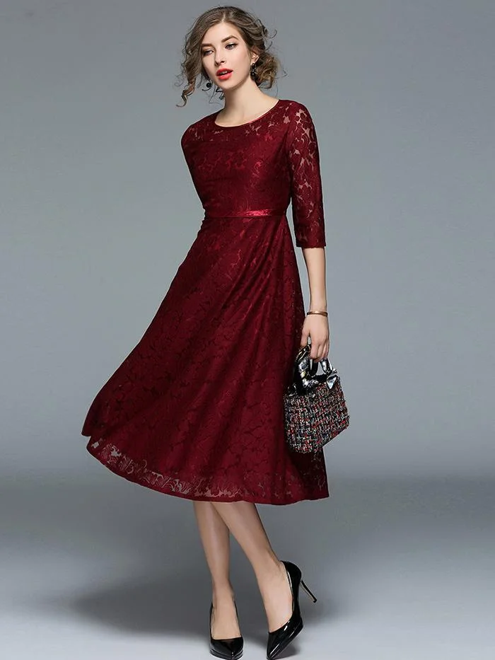 Elegant mid-length lace big dress